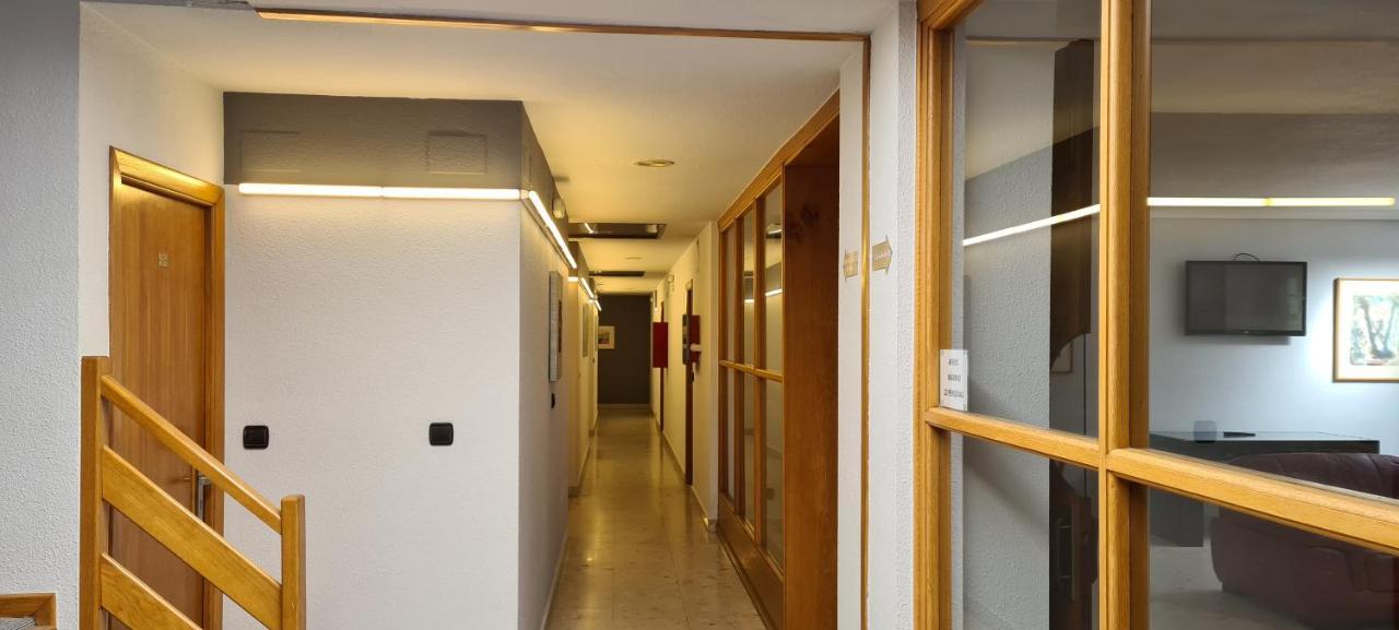 Apartamentos Laredo-Playa Εξωτερικό φωτογραφία